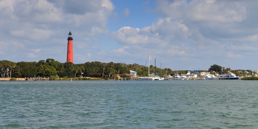 An image of Ponce Inlet Lighthouse located on Ponce Inlet Beach near Orlando in Florida