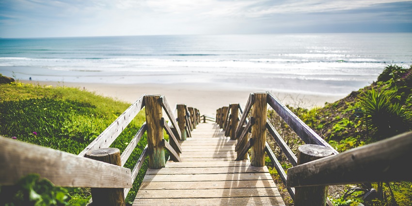  Experience serenity at Poti Beach, a quiet beach near the port city of Poti with serene views.
