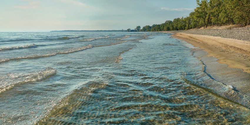 A view of Lake Ontario, one of the best spots to celebrate Valentine's Day in Canada.