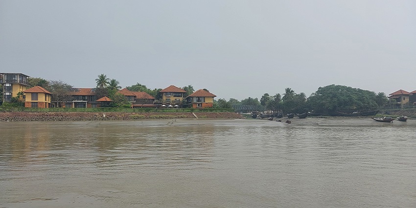 An image of a romantic boat ride in Raichak - one of the romantic places near Kolkata.
