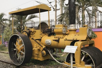 A vintage steam locomotive on display at Rail Museum Howrah, showcasing India's history.