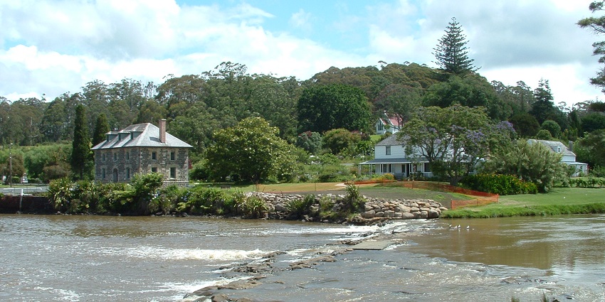 The Rainbow Falls passing through Kerikeri River in the Bay of Islands, New Zealand