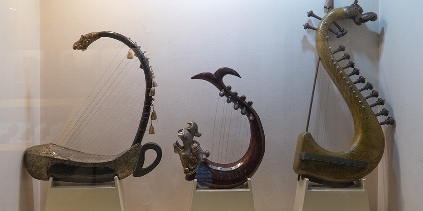 Burmis Swam, Villadi Yaaz, Villadi Naadmandal in Raja Dinkar Kelkar Museum, Pune