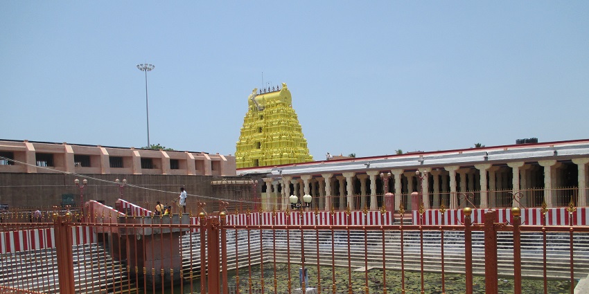 A view of the beautiful Ramanathaswamy Temple, a crucial highlight in Rameshwaram.