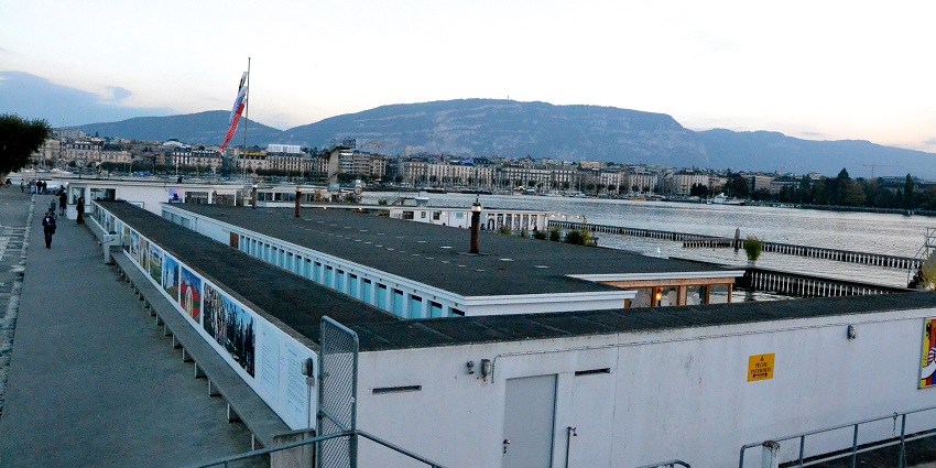Lakeside baths offering swimming, saunas, and exquisite Geneva views