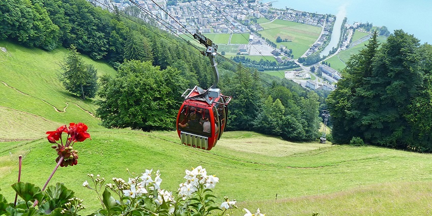 Scenic cable car journey to Mount Rigi's breathtaking views.
