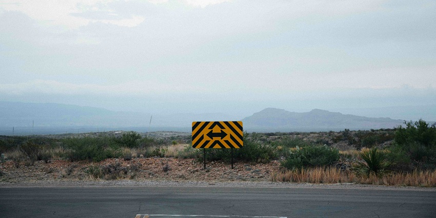 An image of the view along Ross Maxwell Scenic Drive, in Big Bend National Park