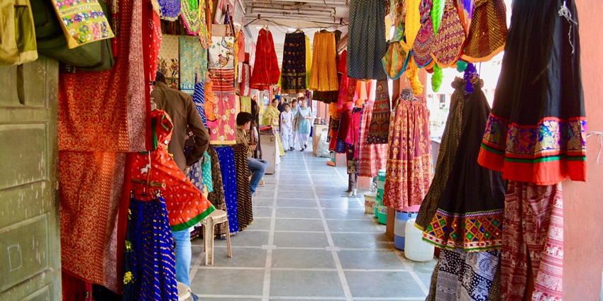 Image from the market area of Agra—best place for shopper in the city