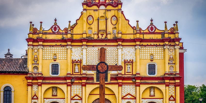 An outside view of the Cathedral of San Cristobal Martir in San Cristobal De Las Casas