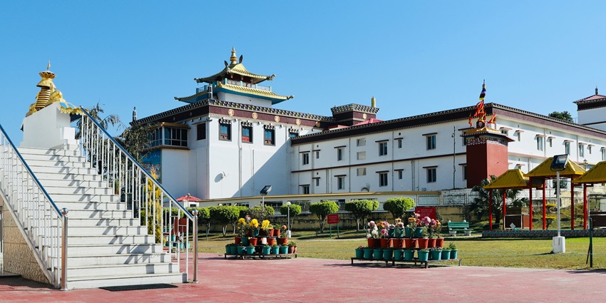 A view of the Sarnath Nyingma Institute, one of the top places to visit in Sarnath.