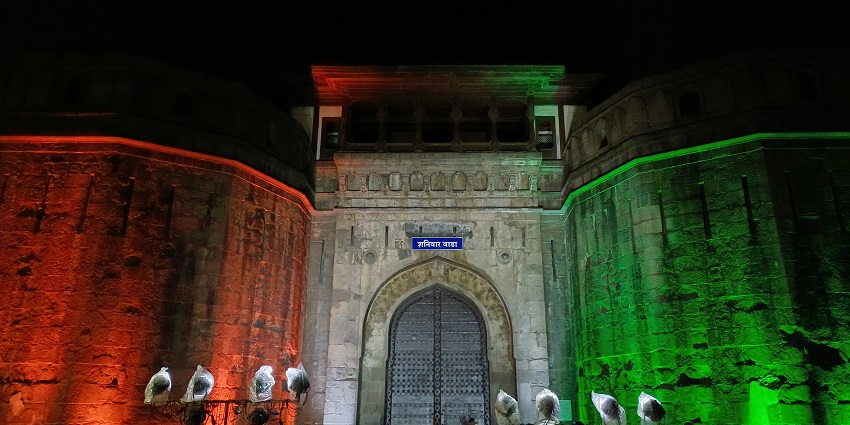 Amazing dance and music at one of the Pune music festivals.