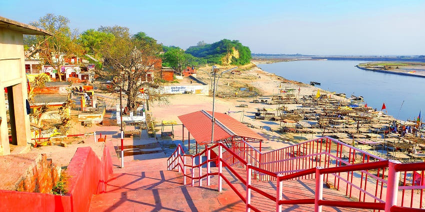 A picture of Shringverpur, connected to Lord Rama's exile, is a quiet spot near Allahabad.