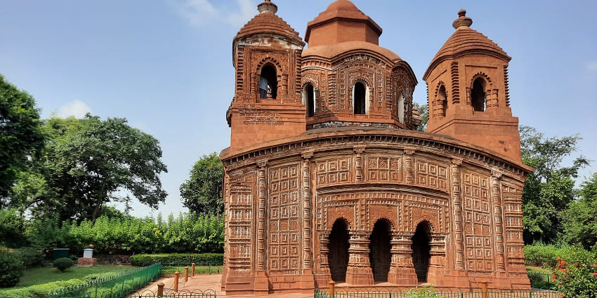 A picture of Shyam Rai Temple, which is one of the best temples in Bishnupur.
