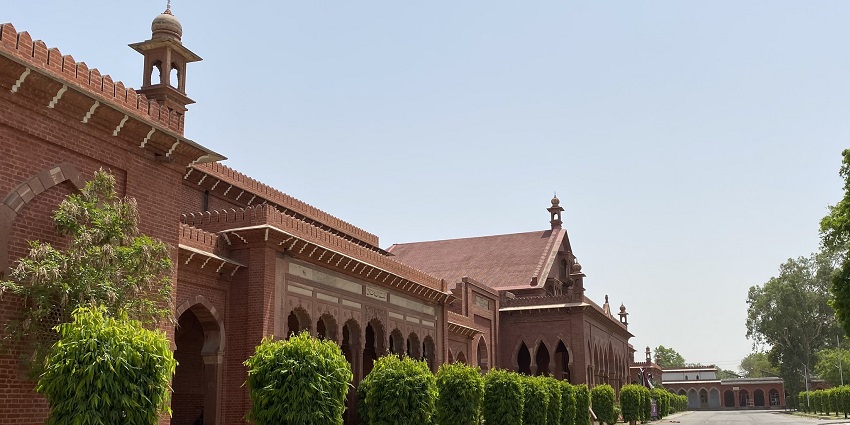 A picture of a museum with Sir Syed artefacts, located inside the Muslim University.