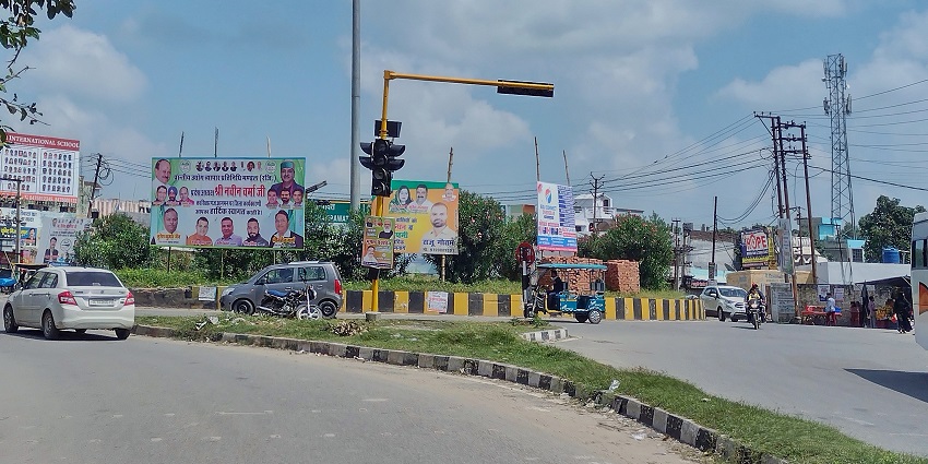 A glimpse of the bustling road of Sitarganj, a hidden jewel nestled in Uttar Pradesh.