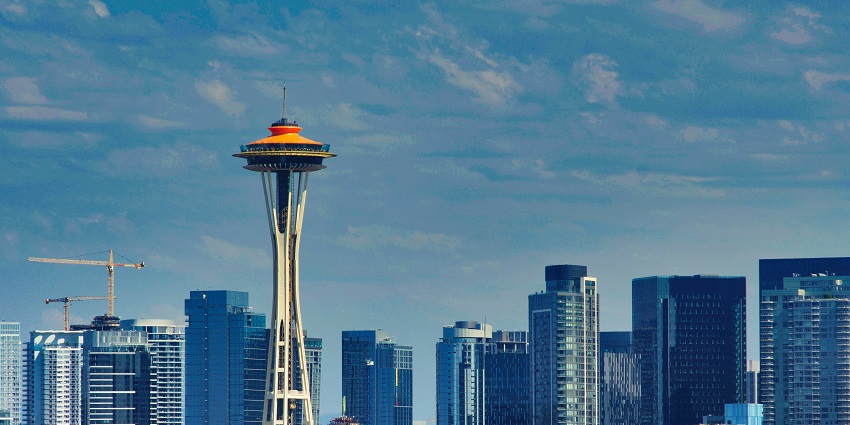 The beautiful view of the Spaces Needle from the 4th Avenue building in Seattle.