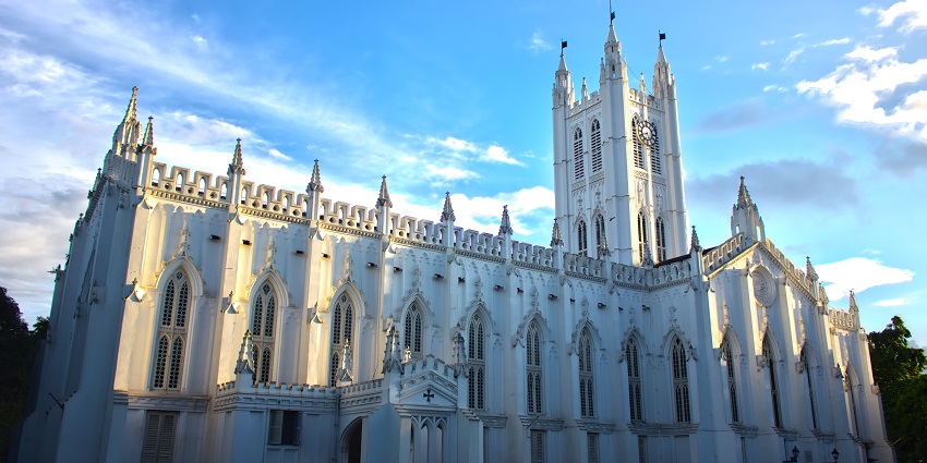 Snapshot of a popular place to visit near the zoo in Kolkata is St. Paul’s Cathedral