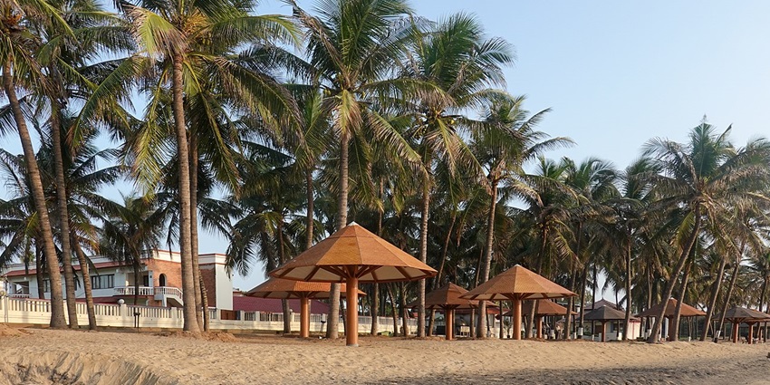 Staying at the scenic Beach Resort is one of the best things to do in Mandarmani