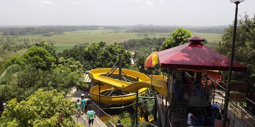 A picture showing the family-friendly things to do in Bareilly at Fun City Park.