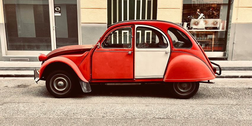 Take a classic Paris tour in a vintage car to celebrate Valentine’s Day in France.
