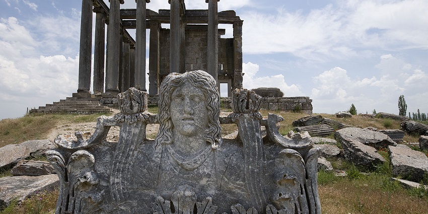 The Temple of Zeus is among the well-preserved temples with remarkable architecture.