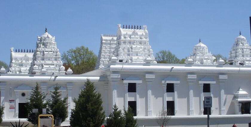 Image of a Sri Siva Vishnu Temple - one of the best temples in Washington DC with beautiful architecture