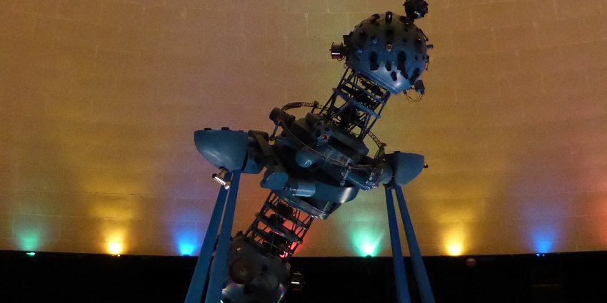 Astronomical centre offering educational exhibits, planetarium shows, and space exploration.