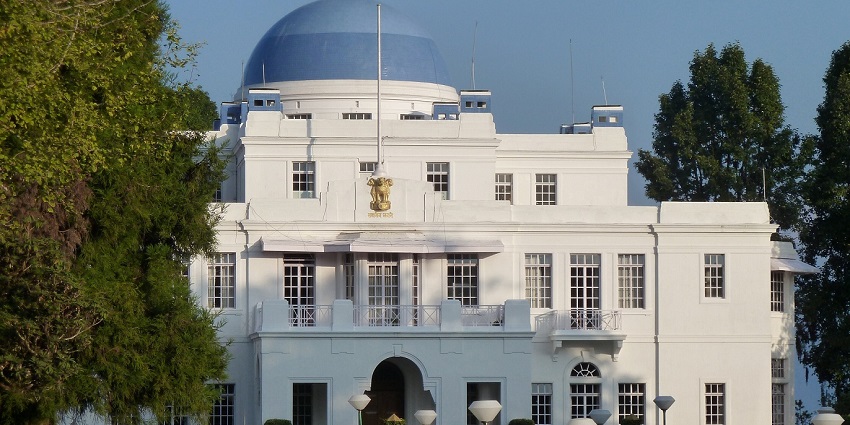 A picture of the garden view of Raj Bhavan, one of the best haunted places in Darjeeling.