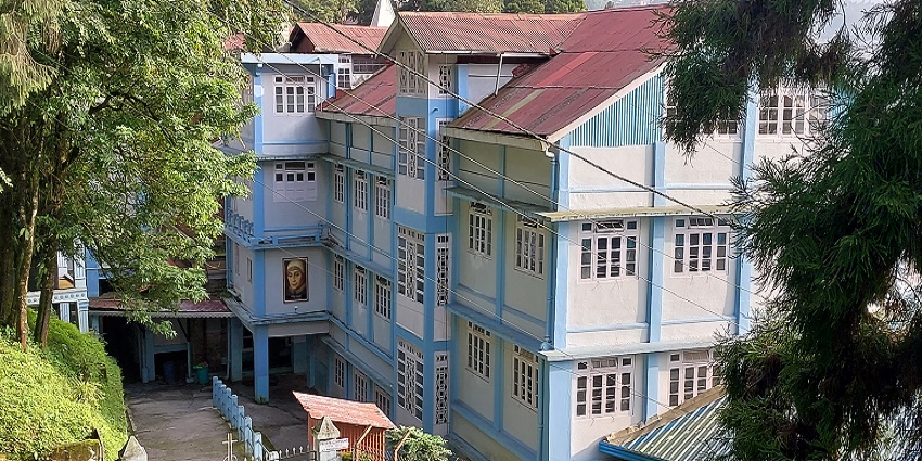 An image of Loreto Convent School, which is one of the best haunted places in Darjeeling.