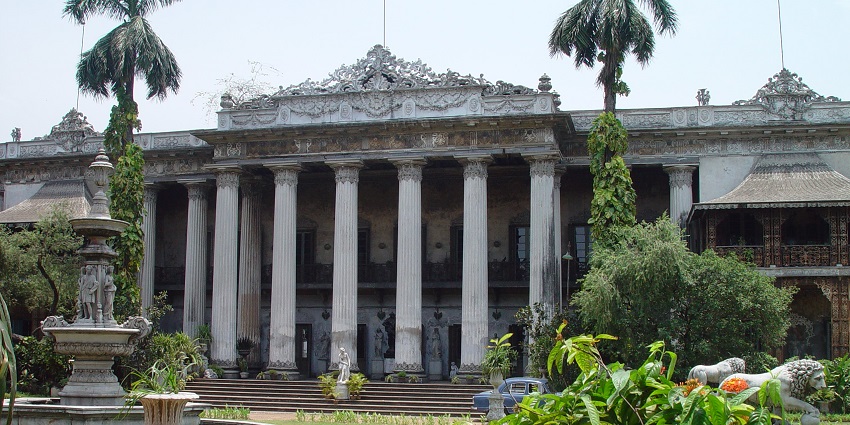 A picture of Marble Palace, which is known as one of the most haunted places in Kolkata