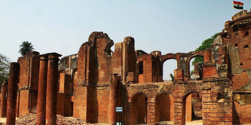 An image of the historic ruins of The Residency, the best places to visit in Lucknow.