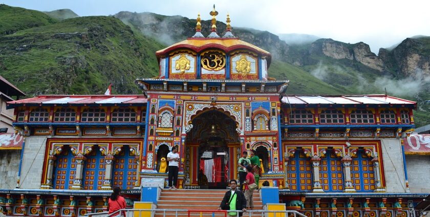 There are plenty of things to do in Badrinath for a memorable experience.