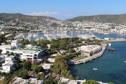 Things to do in Bodrum include exploring historic sites, beaches, and vibrant nightlife.