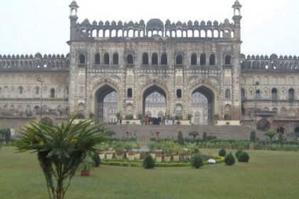 A beautiful view of the Bara Imambara, visiting this is one of the best things to do in Lucknow.