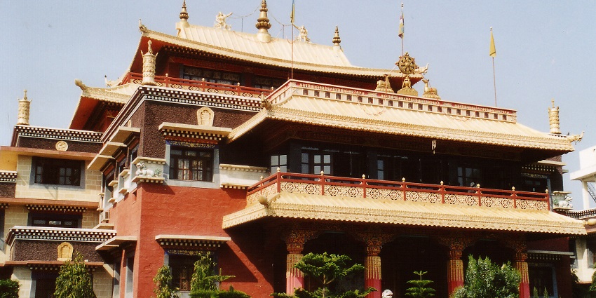 A view of the vibrant Tibetan Temple, one of the best places to visit in Sarnath.