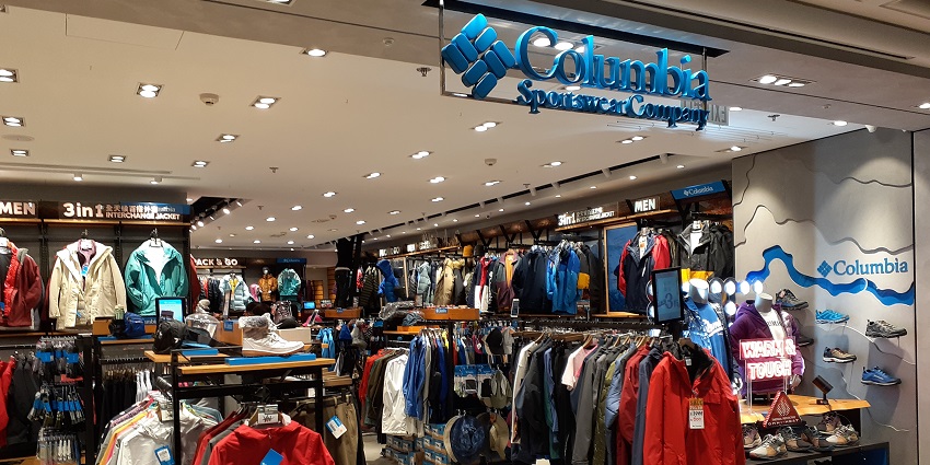 Trendy shopping mall in Dehradun with fashion outlets and dining options.