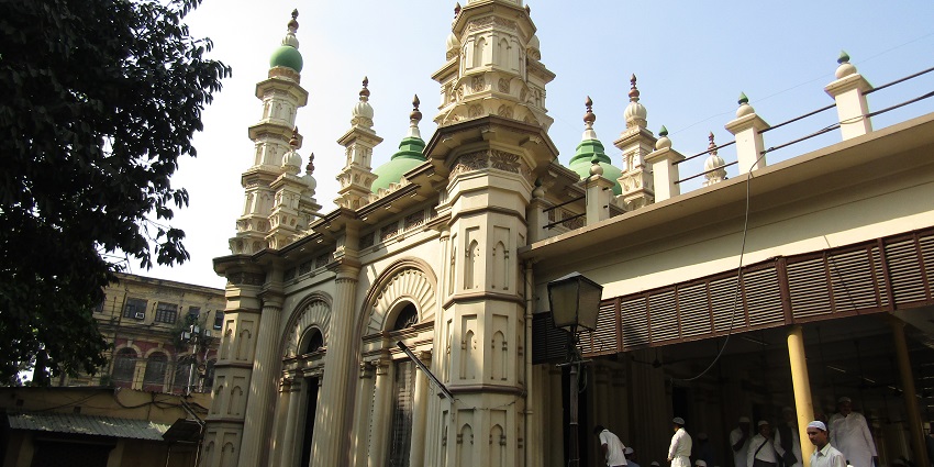 A picture of Tipu Sultan Mosque, one of the most famous mosques in Kolkata.