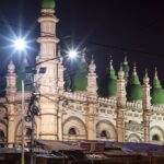 An image of the majestic Tipu Sultan Mosque showcasing its stunning Indo-Saracenic design.