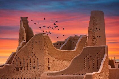 Explore places to visit in Saudi Arabia which is a blend of rich cultural heritage, historical landmarks, deserts, and natural wonders.