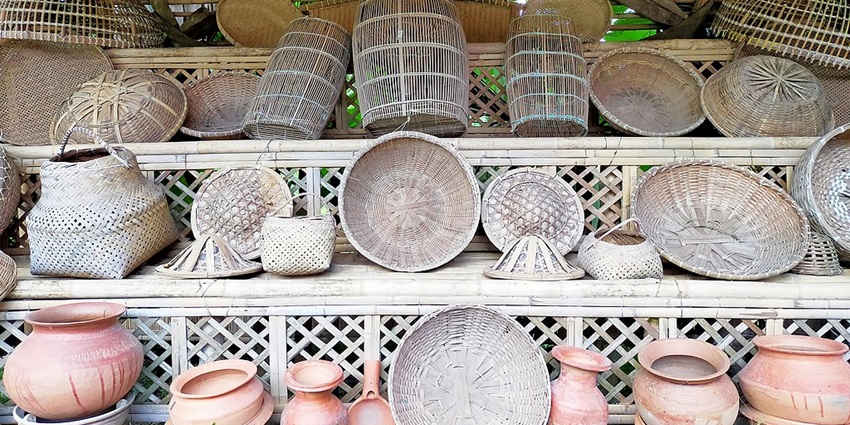 Image of different types of handicrafts items collection and displayed in a museum
