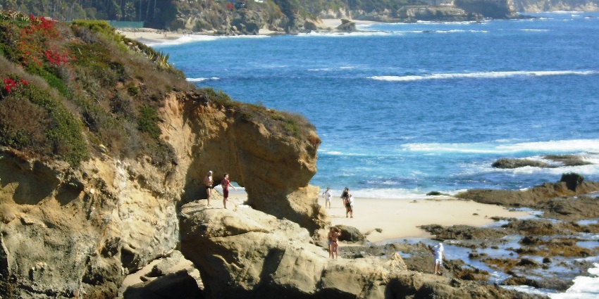 An image of the north end of Treasure Island Beach, one of the best beaches in Orange County.
