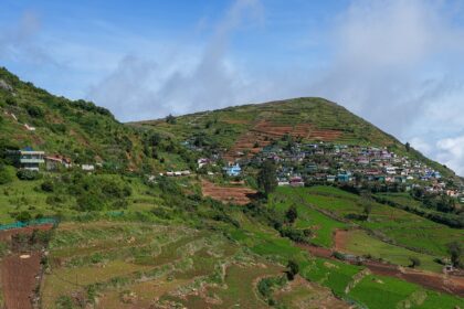 A picture of one of the famous hill treks at Velliangiri- a famous spot for Tamil Nadu trekking.