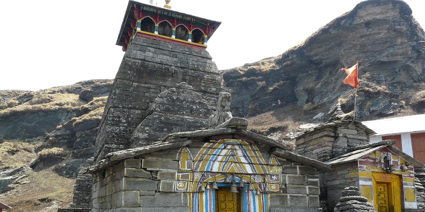 A front view of Tungnath Temple, which is located near Madmaheshwar Temple.