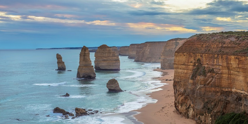 Picturesque view 12 Apostles in Victoria, one of the places to visit in Australia