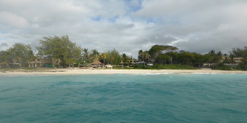 Exclusive beach with crystal-clear waters and a relaxing atmosphere