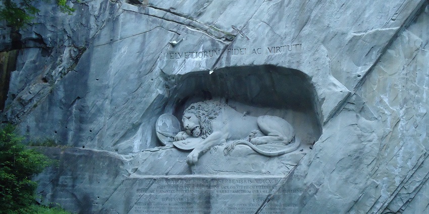 Things to see in Lucerne include the sculpture honouring Swiss Guards with an iconic lion figure.