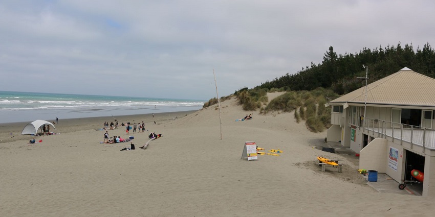 Waikuku Beach near Christchurch has an underwater playground and fresh paddling pools