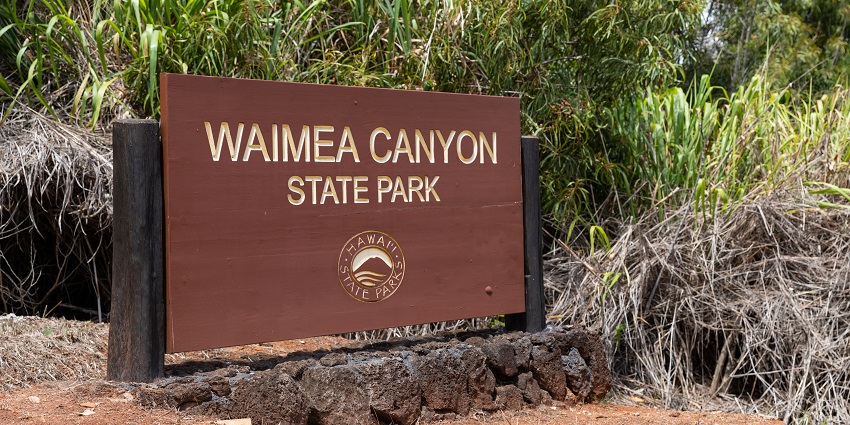 A picture of Waimea Canyon State Park for a romantic Valentines Day in Hawaii.