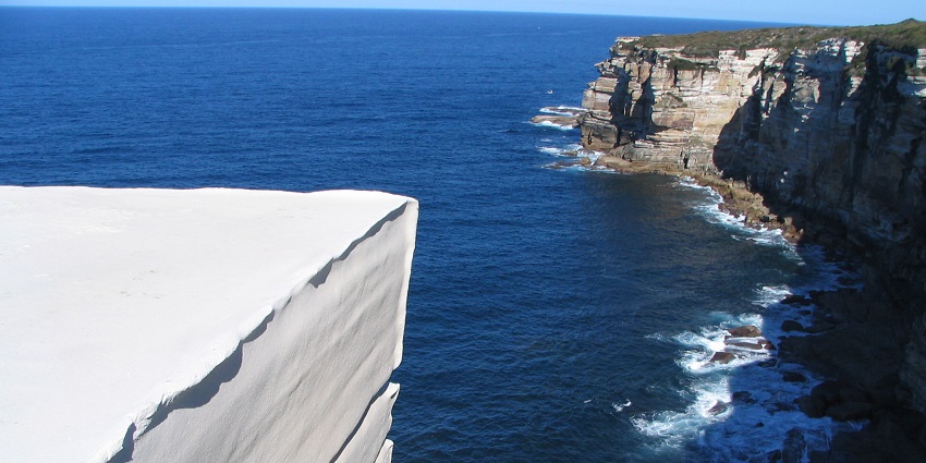 Wedding Cake Rock is a popular attraction near Royal National Park.