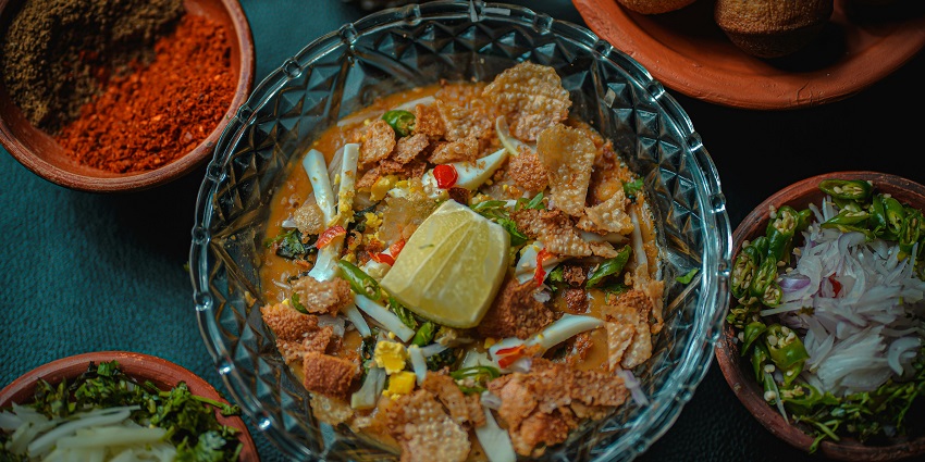 Picture of Indian cuisine, and excellent dining options around the Purulia Science Museum.